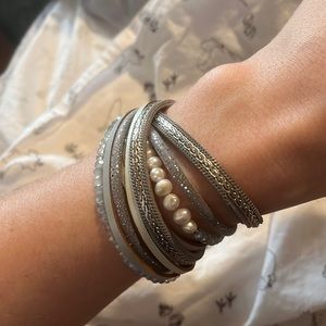 Blue Leather and Pearl Bracelet